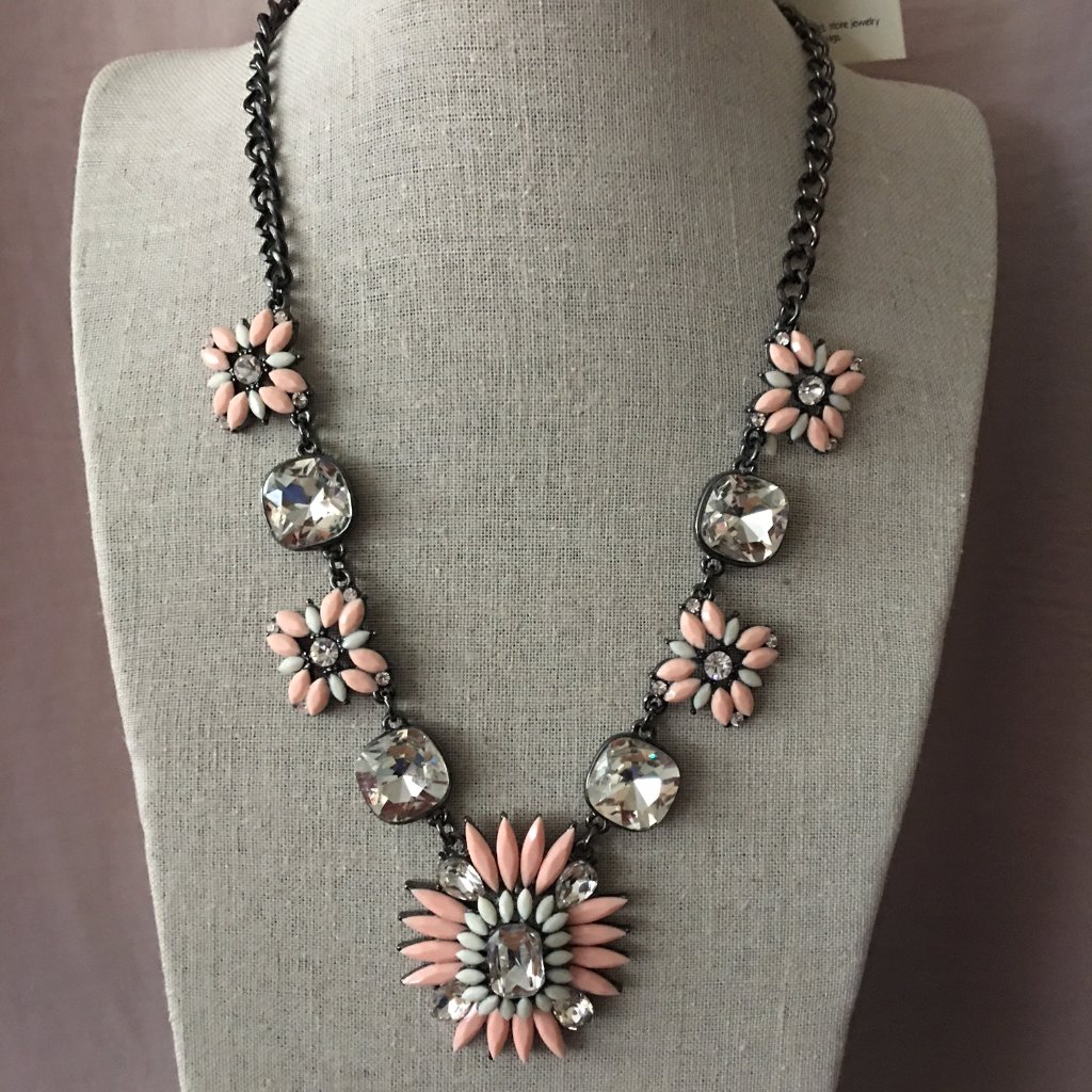 Amrita Singh Neoteric Peach Statement Necklace (Nwt)